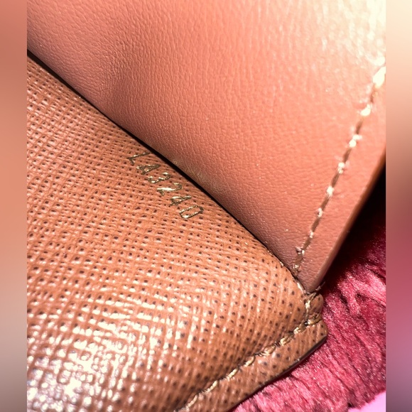 Louis Vuitton Monogram Victorine Wallet - Picture 7 of 7